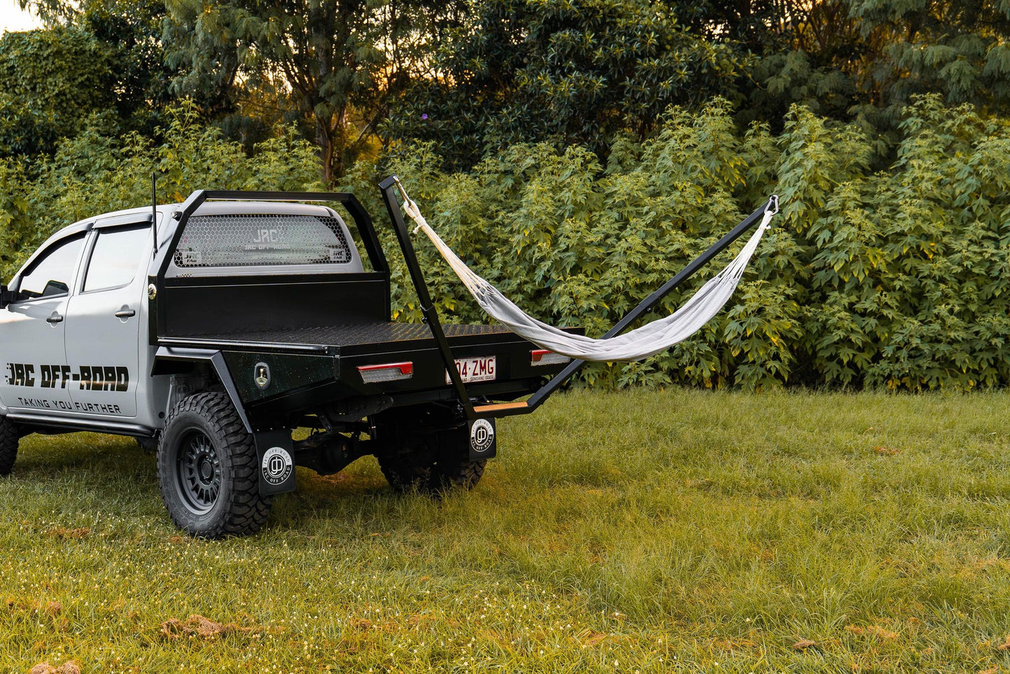 TOW BAR HAMMOCK