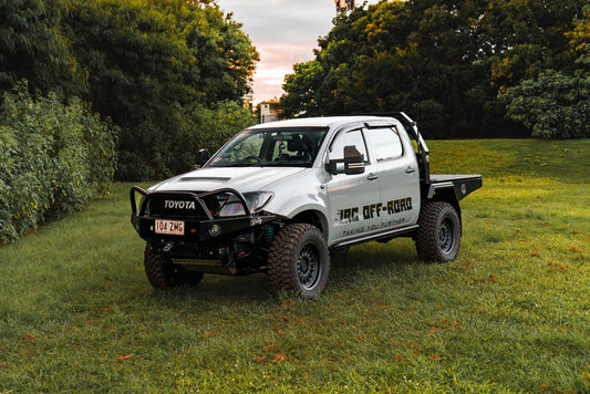 N70 DUAL CAB ROCK SLIDERS